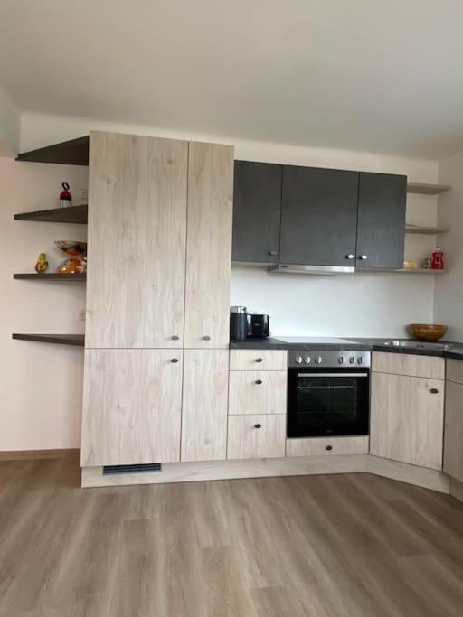 West Shore Apartment *